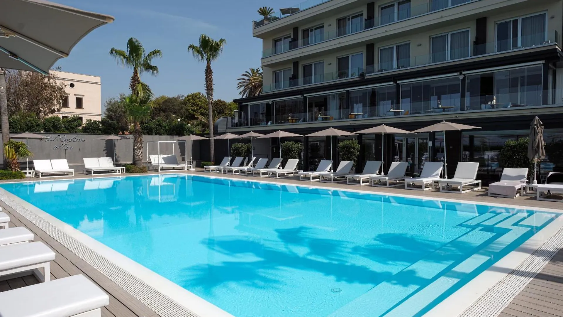 Hotel & Resort Tre Fontane Luxury ポルティチ 4*,  イタリア