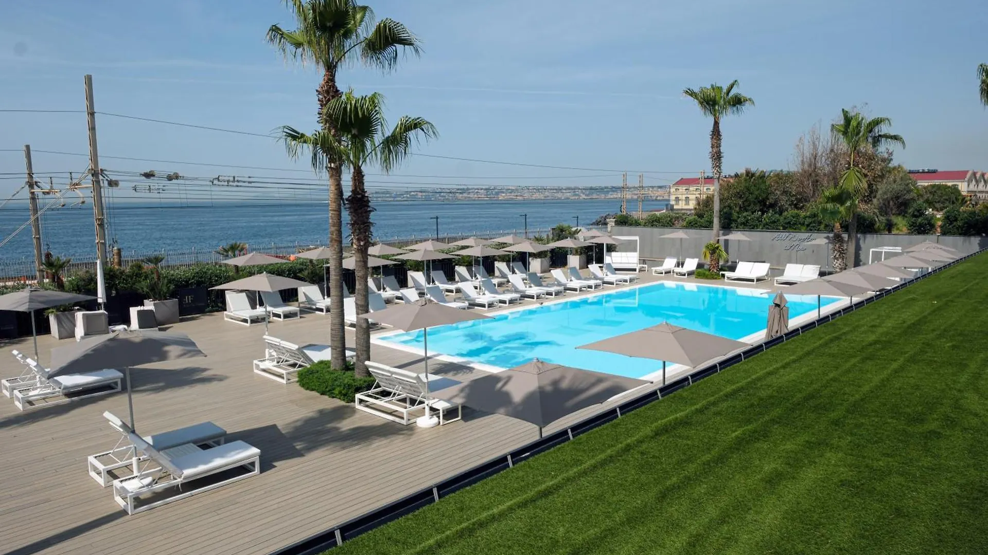 Hotel & Resort Tre Fontane Luxury ポルティチ