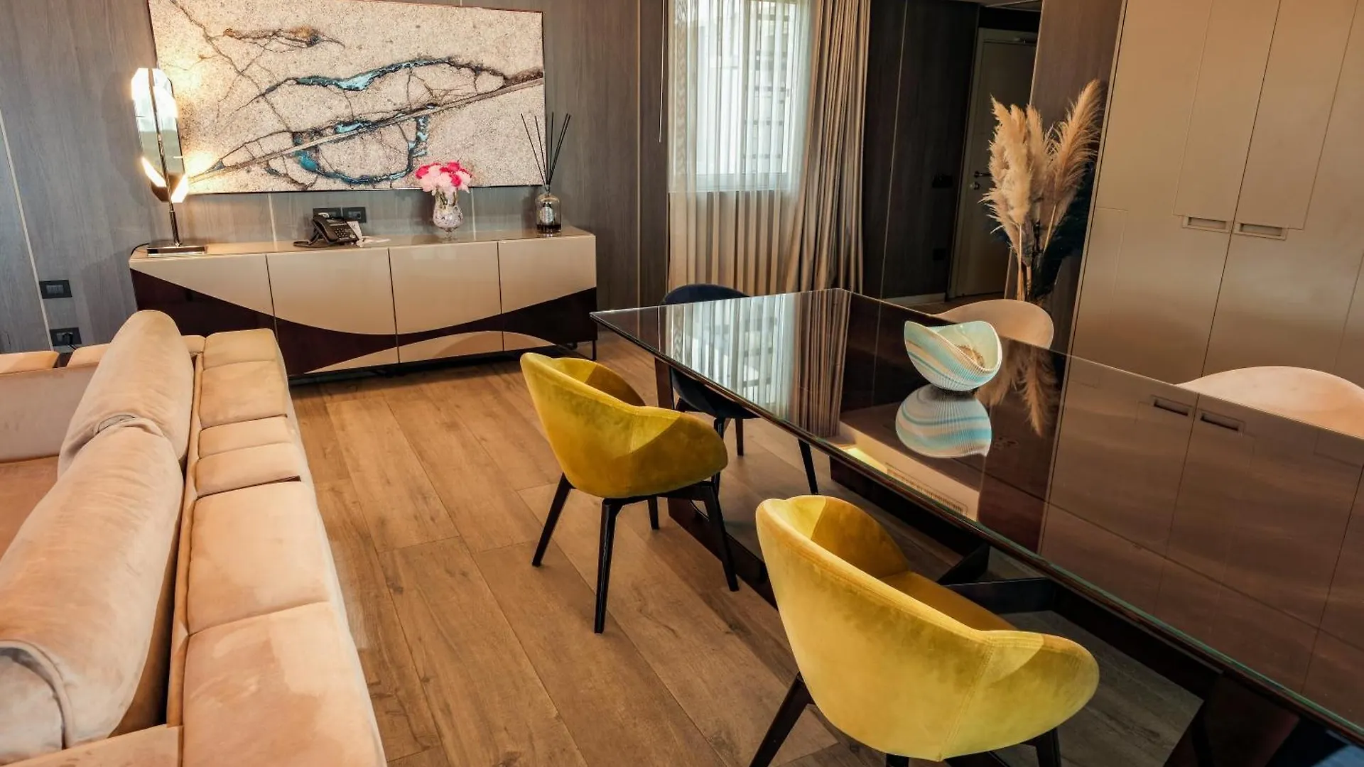 Hotel & Resort Tre Fontane Luxury ポルティチ