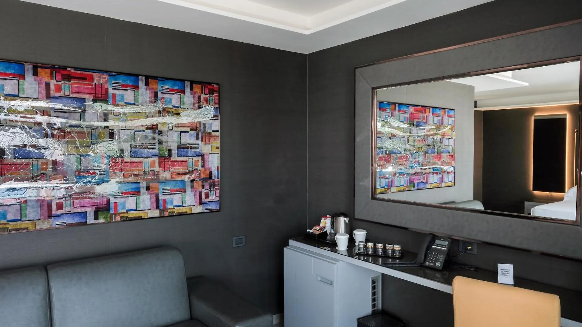 Hotel & Resort Tre Fontane Luxury ポルティチ