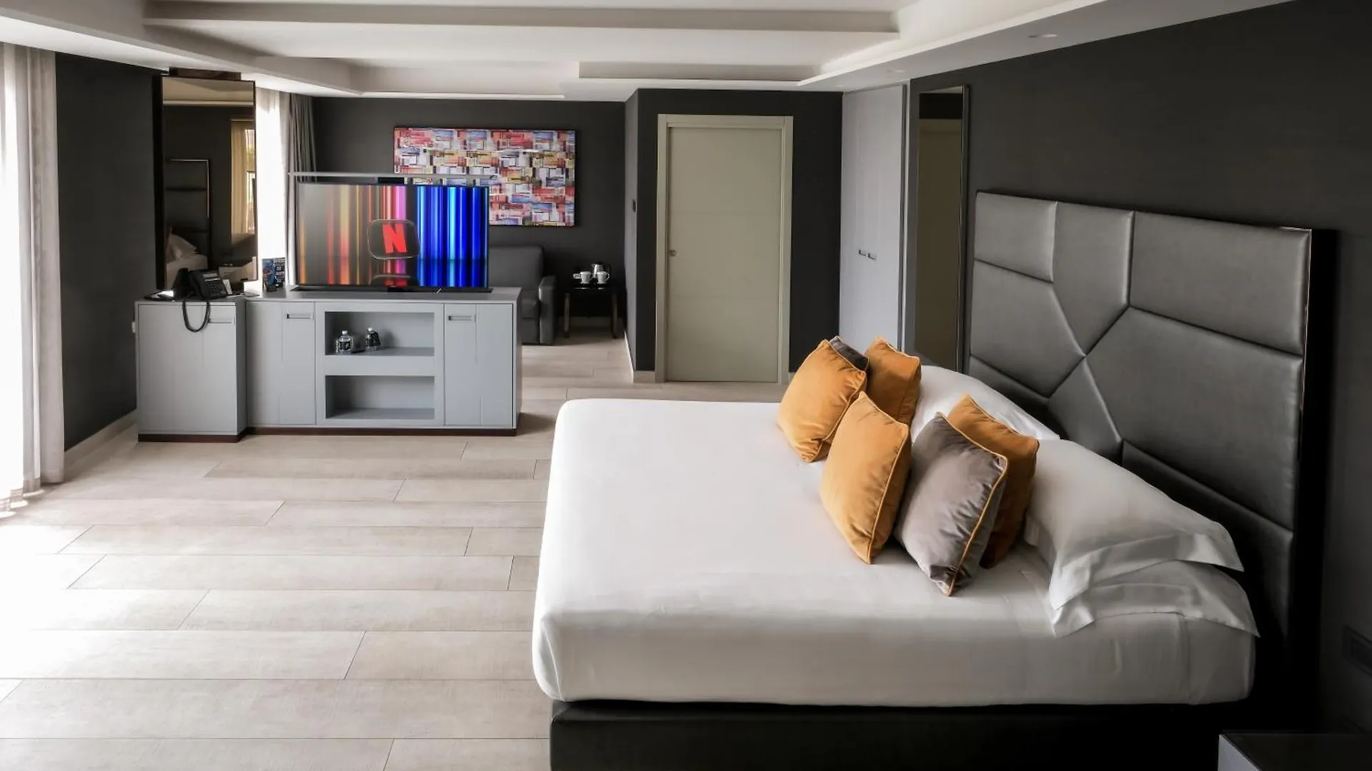 Hotel & Resort Tre Fontane Luxury ポルティチ イタリア